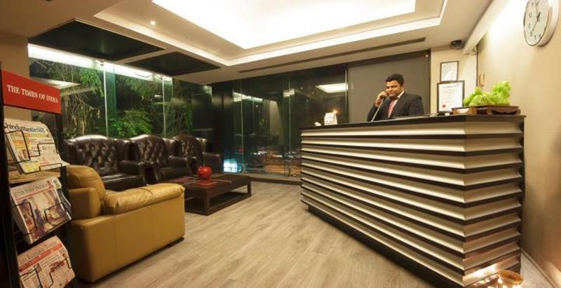 Hotel The Madison Nueva Delhi Exterior foto